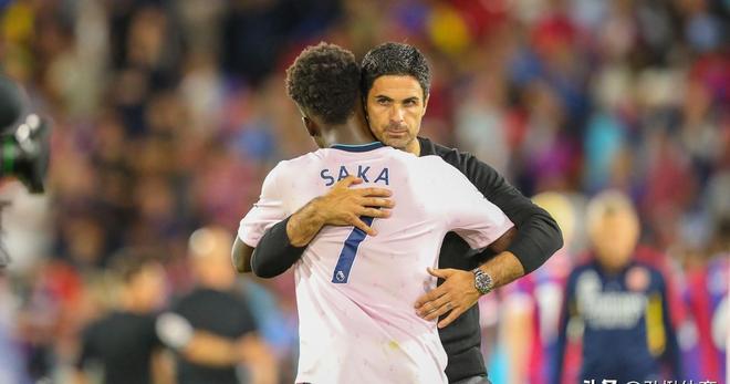 队提供一名 队提供一名